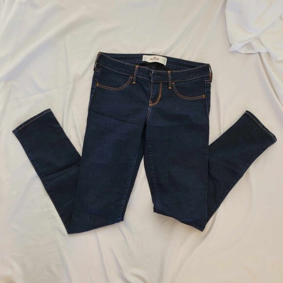 Hollister Women's Regular Jeans - Picture 2 of 3